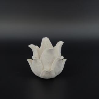 Teelichthalter aus Keramik in Blütenform, Farbe creme